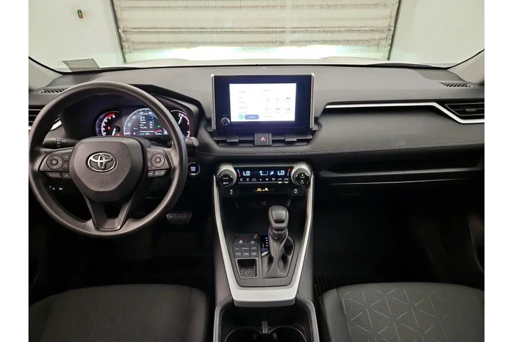 $30998 : Toyota RAV4 2024 AWD XLE 4dr image 9