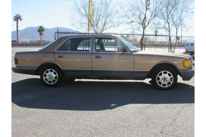 $6995 : 1984 Mercedes-Benz 300-Class image 3