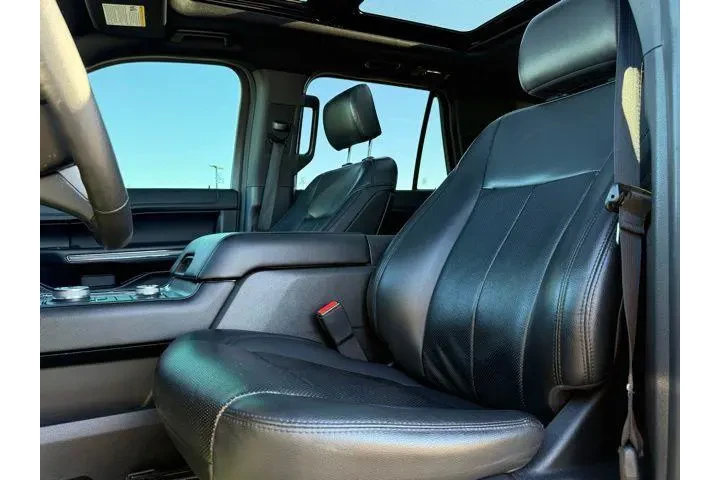 $34419 : Ford Expedition 2020 4x4 XLT image 10