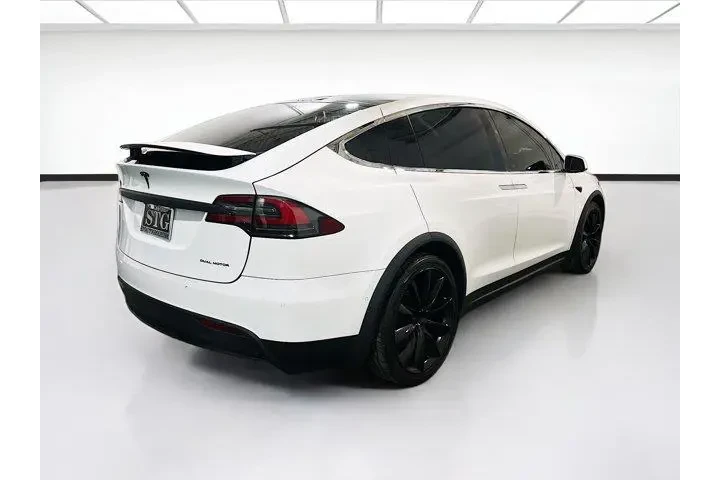 $30498 : Tesla Model X 2019 AWD 75D 4 image 4