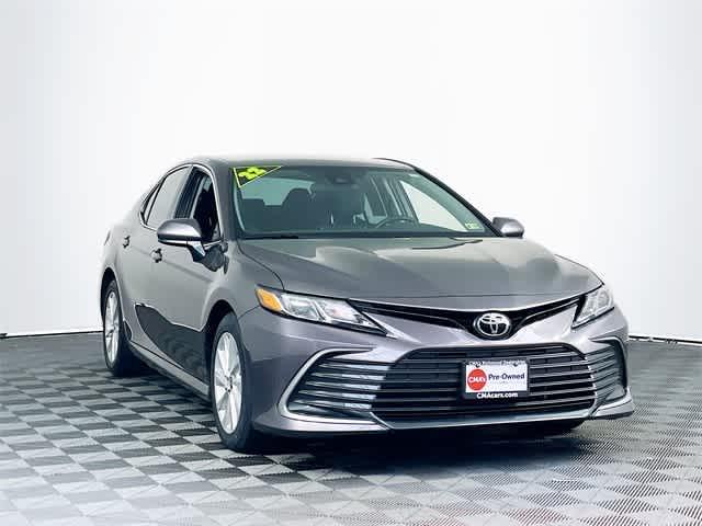 $23727 : PRE-OWNED 2022 TOYOTA CAMRY LE image 1