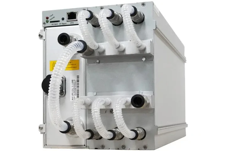 $1500 : New Bitmain Antminer S21 XP image 2