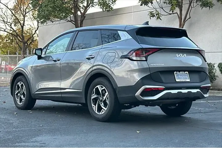 $19800 : Kia Sportage 2024 LX 4dr SUV image 5