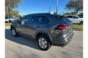 $18975 : Toyota RAV4 2019 LE 4dr SUV thumbnail