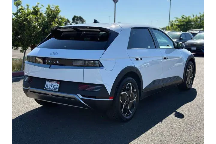 $24444 : Hyundai IONIQ 5 2024 SEL 4dr image 8