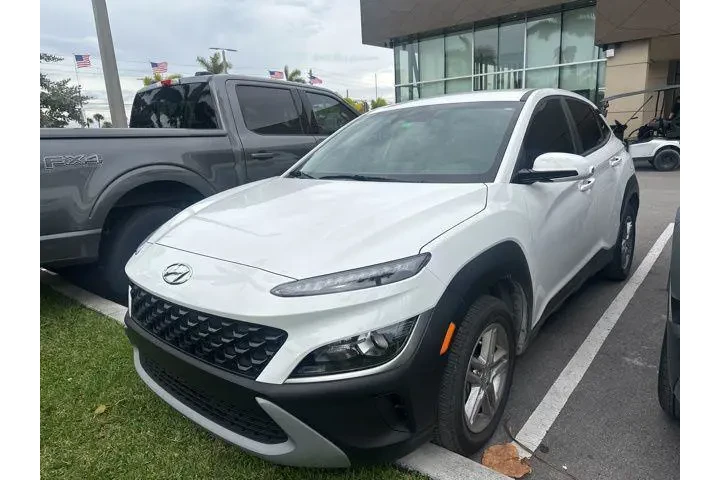 $17923 : Hyundai KONA 2023 AWD SE 4dr image 1