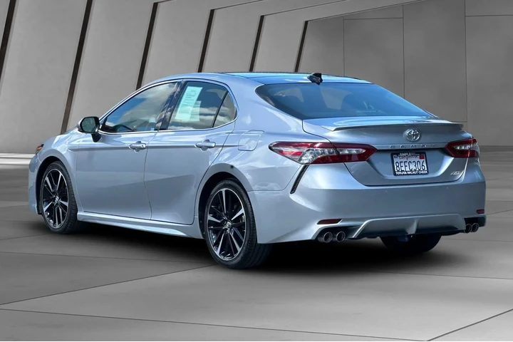 $26000 : Toyota Camry 2018 XSE V6 4dr image 10