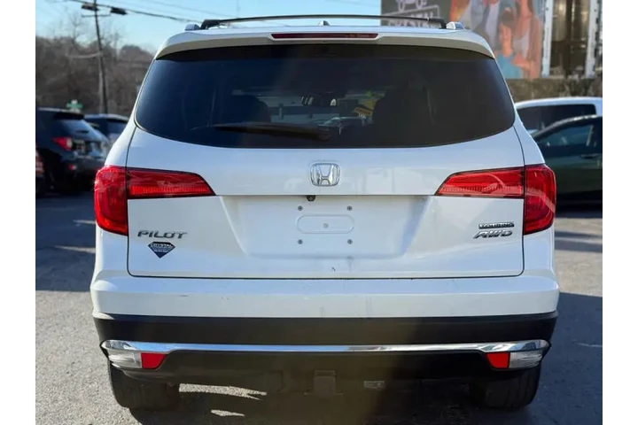 $19495 : 2017 Pilot Touring image 7