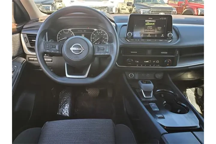 $24751 : Nissan Rogue 2023 SV 4dr Cro image 4