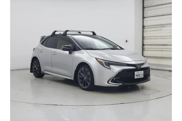 $24998 : Toyota Corolla Hatchback 202 image 1