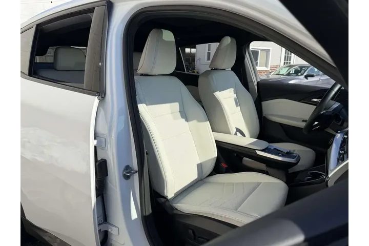 $39272 : BMW X2 2026 AWD xDrive28i 4d image 10