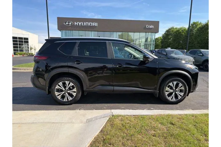 $22843 : Nissan Rogue 2023 AWD SV 4dr image 8