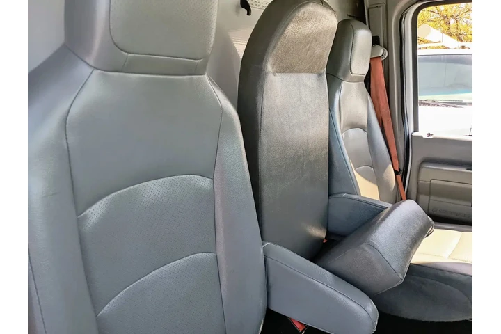 $18995 : 2017 FORD E350 SUPER DUTY CUT image 6