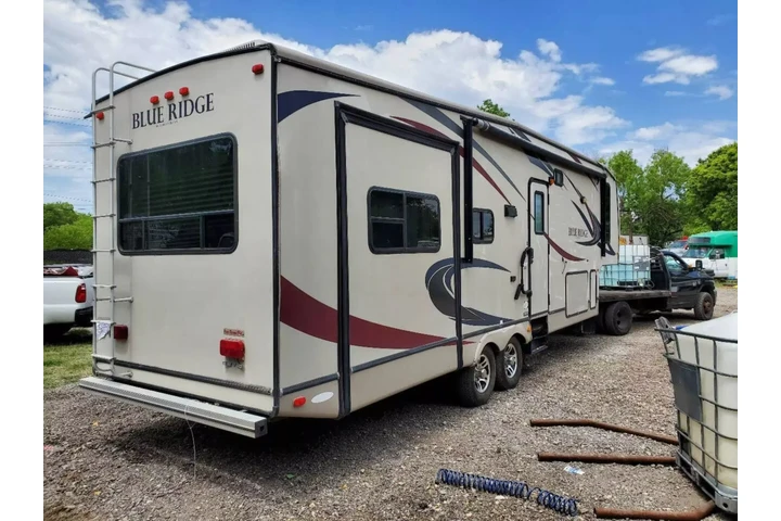 $19995 : 2011 A BLUE RIDGE RV FIFTH WH image 3