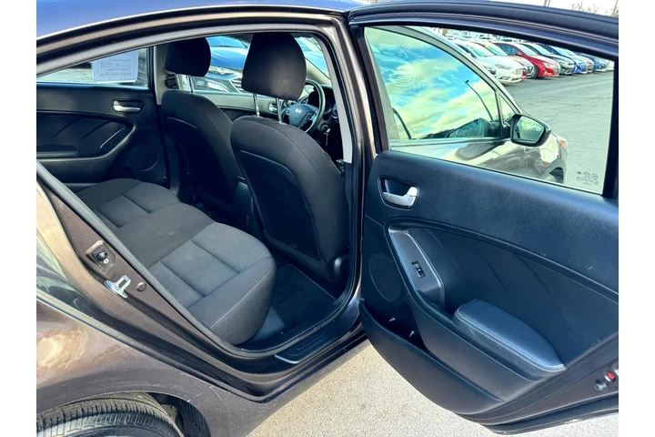 $8980 : 2017 Forte LX Auto image 9