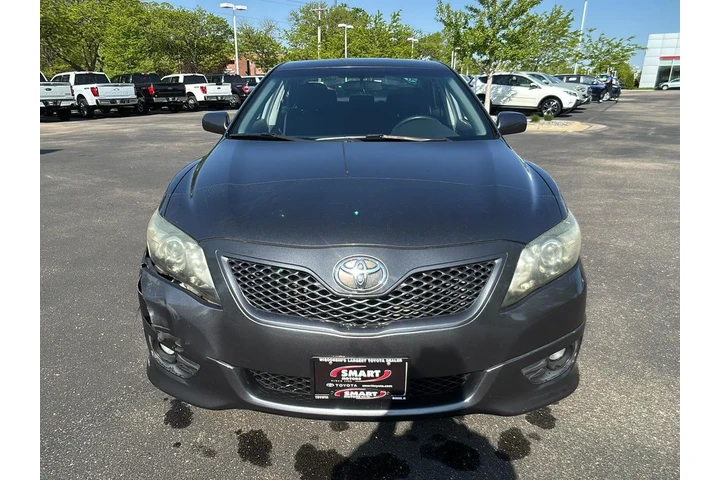 $15299 : 2011 Camry SE image 4