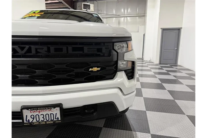 $37599 : Silverado 1500 2024 image 9