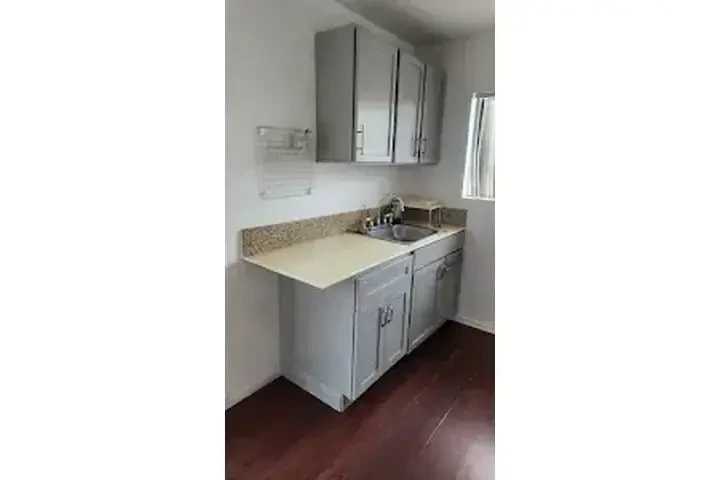 $1250 : SE RENTA CASITA📍 image 4