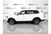 $28872 : Kia Telluride 2023 LX 4dr SU thumbnail