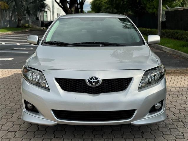 $8500 : Toyota Corolla SPORT 2010 image 8