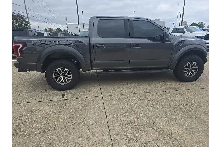 $37980 : Ford F-150 2018 4x4 Raptor 4 image 9