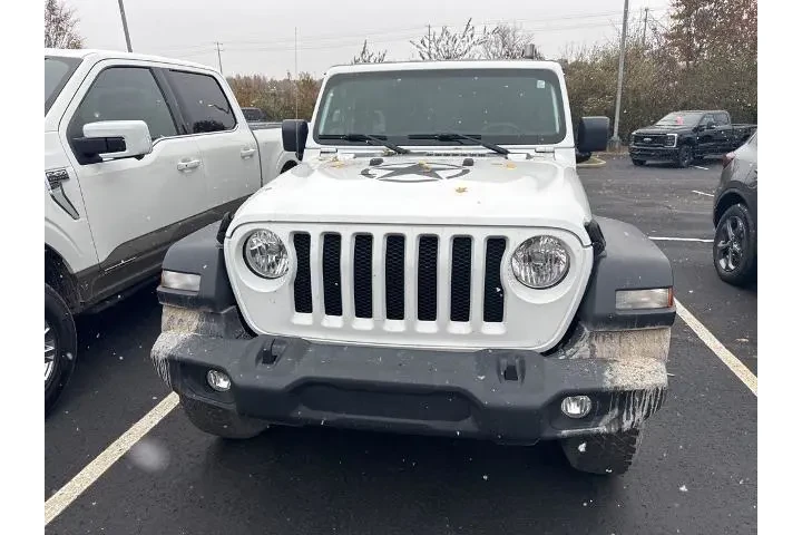 $26977 : Jeep Wrangler Unlimited 2020 image 2