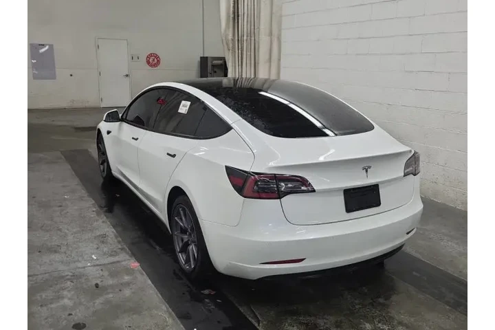 $22500 : 2021 Model 3 Standard Range P image 6