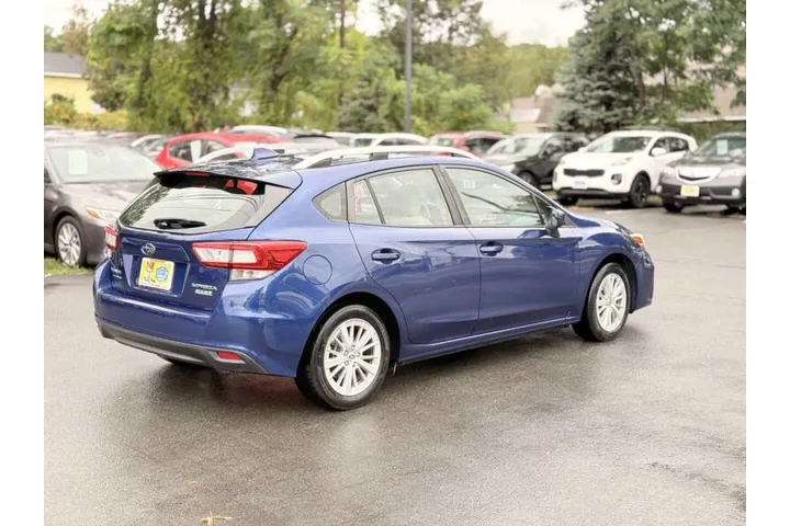 $9995 : 2017 Impreza Premium image 7