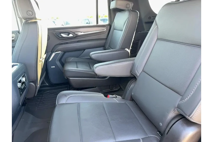 $71497 : 2024 Yukon XL Denali image 10