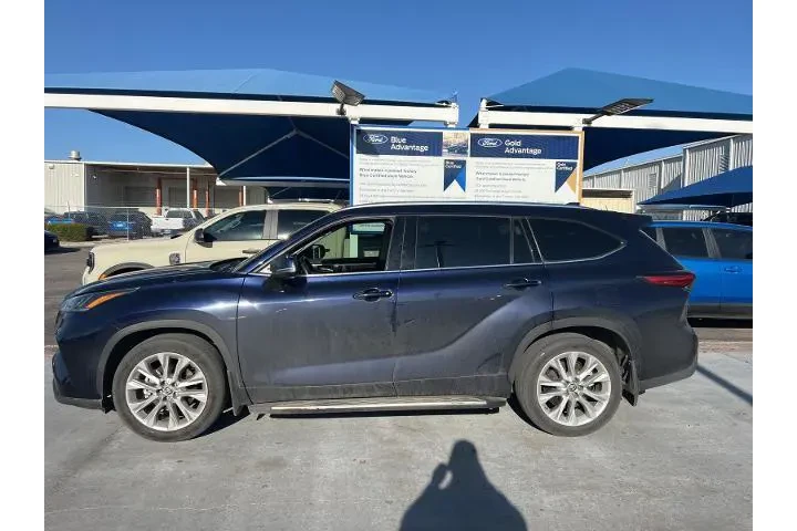 $36995 : Toyota Highlander 2022 AWD L image 1