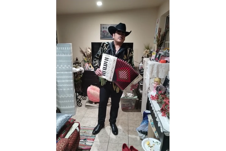 EL CHAPO Y SUS ESTRELLAS image 5