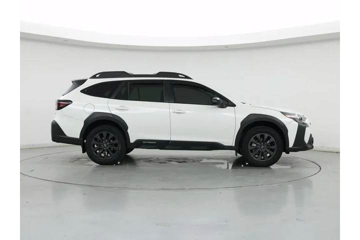 $27998 : Subaru Outback 2023 AWD Onyx image 7