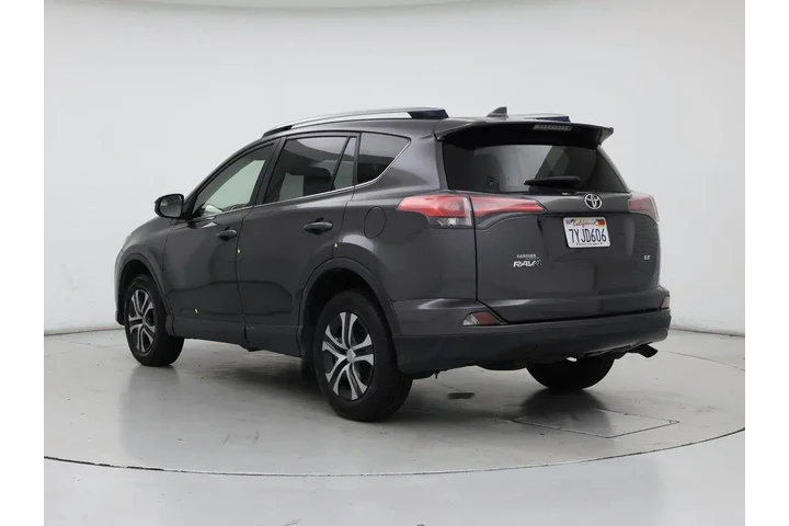 $20998 : Toyota RAV4 2017 LE 4dr SUV image 2