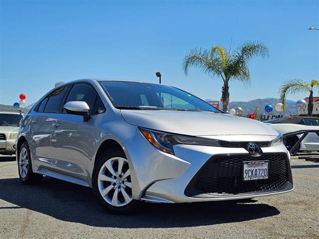 $16695 : 2020 Corolla image 2