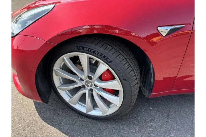 $24988 : 2018 Model 3 Long Range image 3