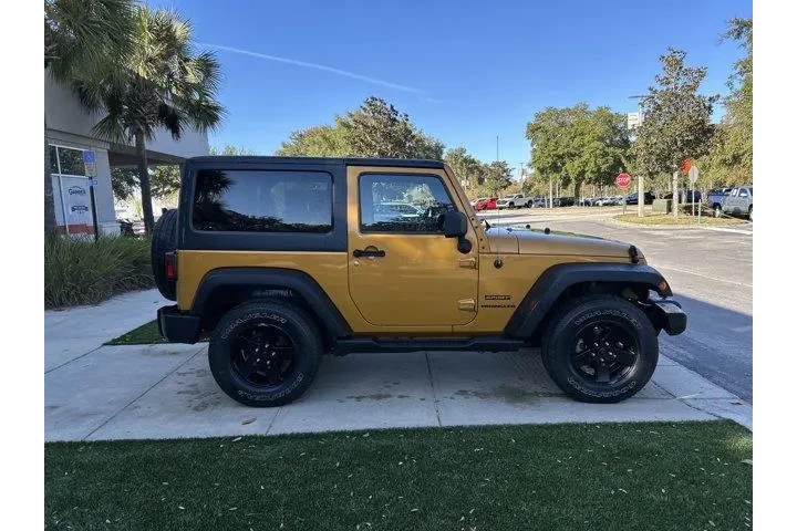 $17891 : Jeep Wrangler 2014 4x4 Sport image 4