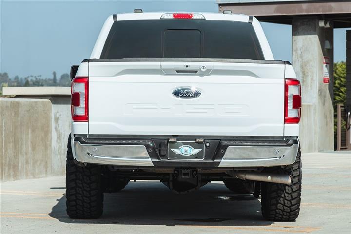 2022 F-150 LARIAT image 8