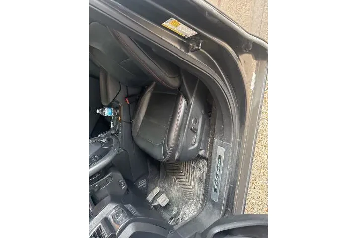 $16919 : Ford Explorer 2017 AWD Sport image 7