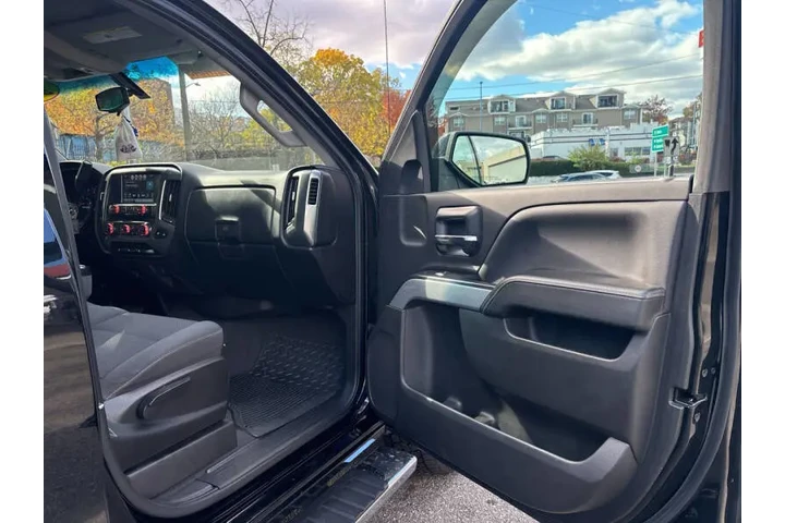 $26499 : 2018 Silverado 1500 LT image 8