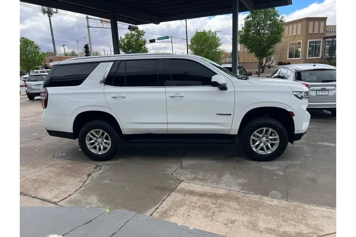 2021 Tahoe LT 4WD image 4