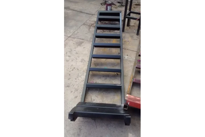 $2 : ESCALERA INTERNA PARA ANDAMIO image 7