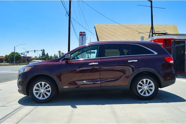 $10995 : Used 2016 Sorento AWD 4dr 2.4 image 2