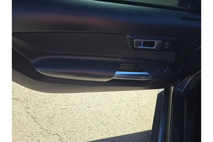 $17999 : Ford Mustang 2020 EcoBoost 2 image 9