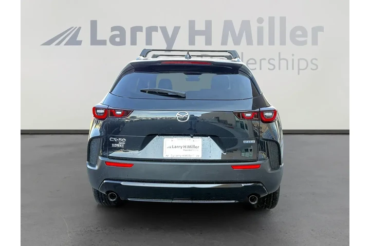 Mazda CX-50 Hybrid 2025 AWD image 4