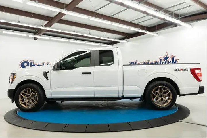 $39000 : Ford F-150 2023 4x4 XL 4dr S image 8