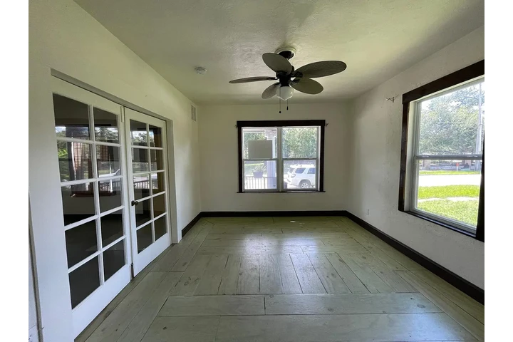 $890 : Fully renovated updated 2 home image 5