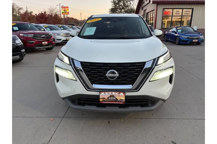 $16950 : 2022 Rogue SV image 3