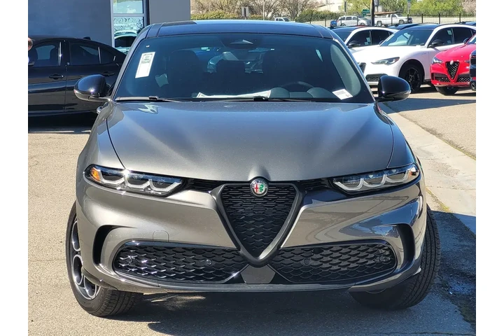 $35950 : Alfa Romeo Tonale 2025 AWD B image 2