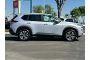 $22985 : Nissan Rogue 2023 SV 4dr Cro thumbnail
