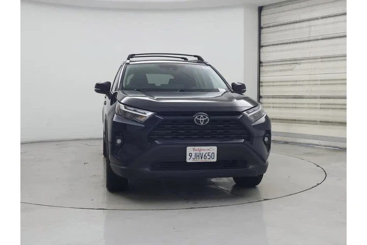 $31998 : Toyota RAV4 2023 AWD XLE Pre image 5